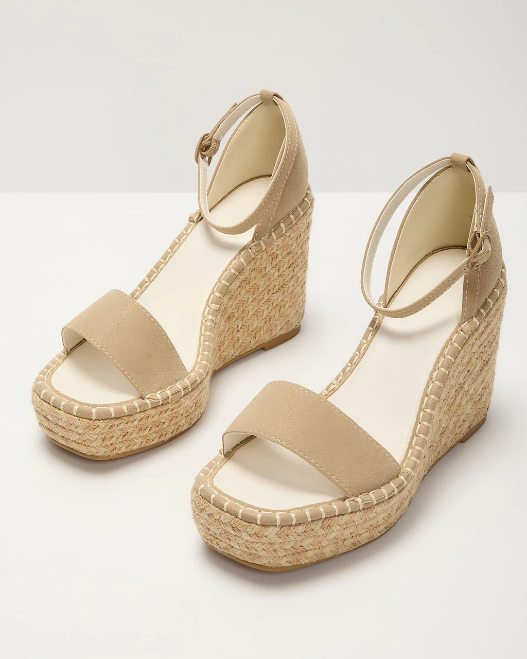 Vivvy Raffia Wedge Sandal - Image 2