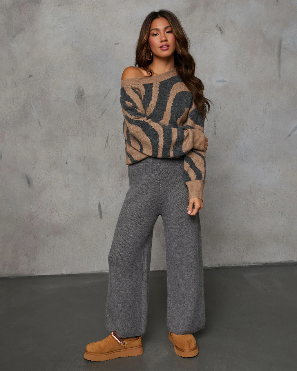 Warm Hold Abstract Pullover Sweater - Image 6