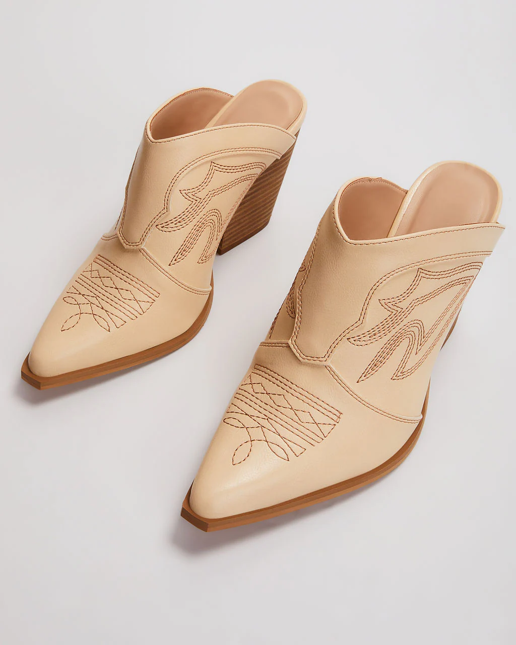 Wild One Western Mule - Image 8