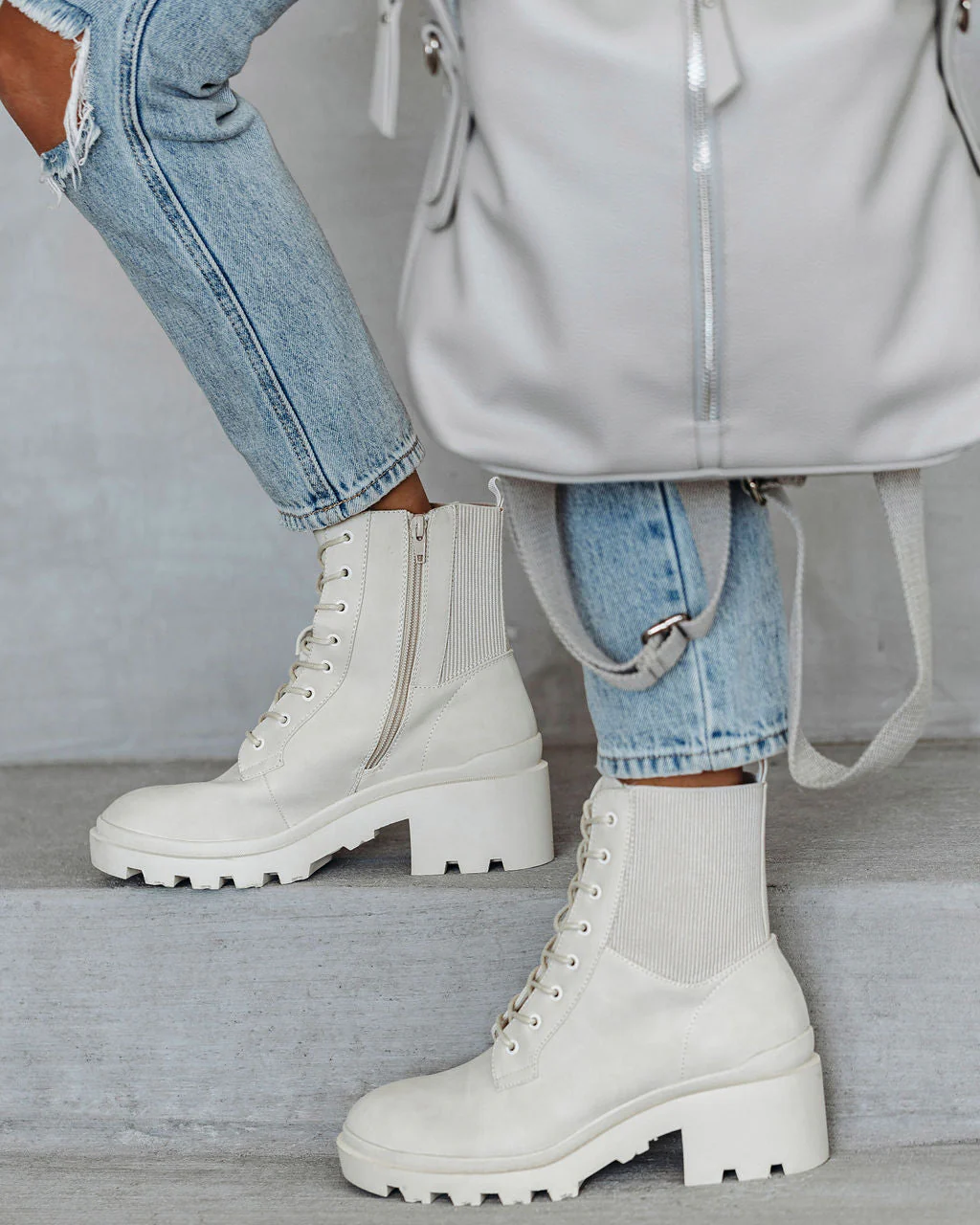 Willa Heeled Lace Up Boot - Image 4